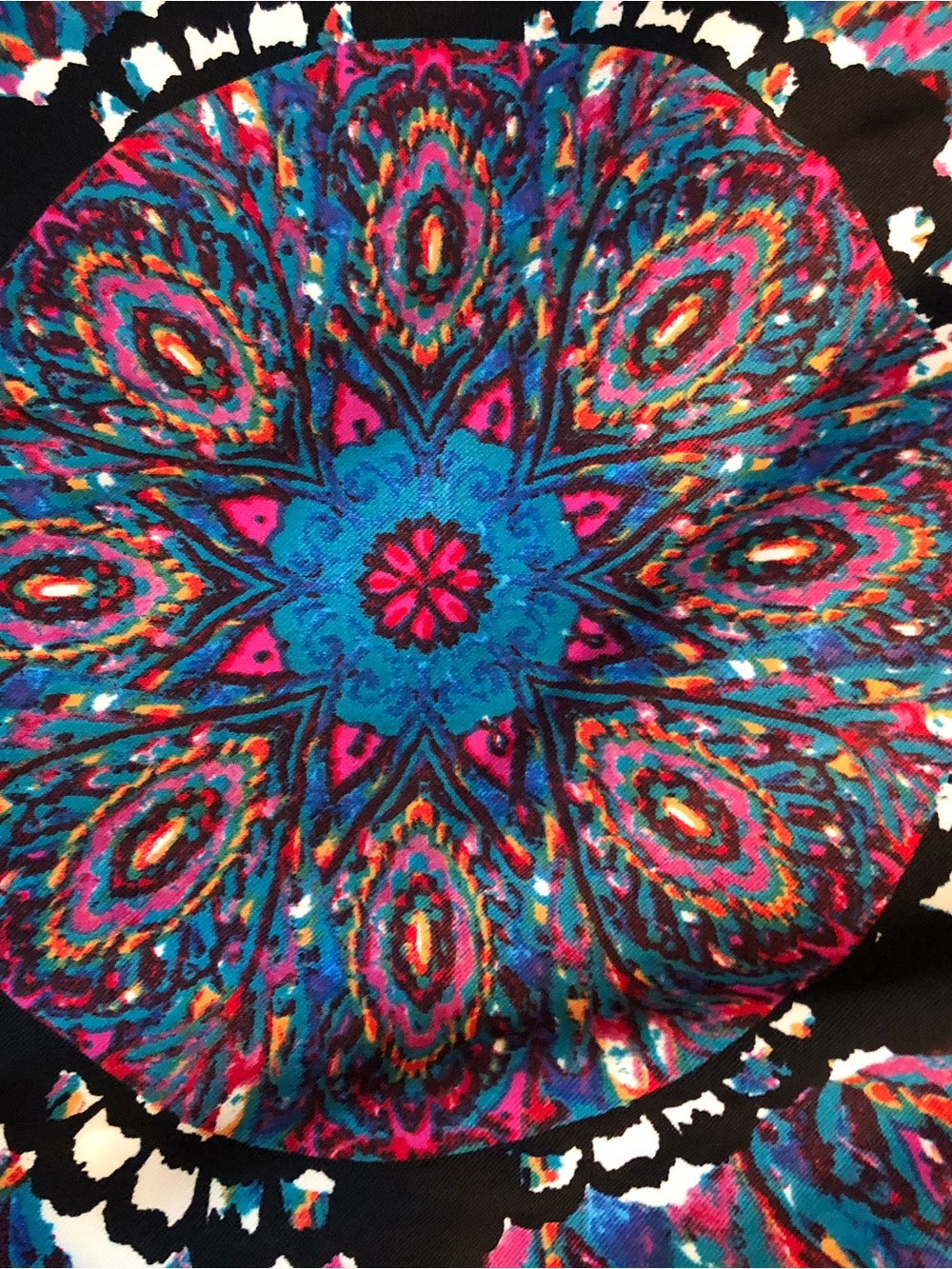 AGB Woman Kaleidoscopic Medallion Sheath Dress 14W EUC - Picture 12 of 14